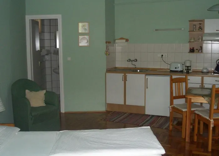 Daire Apartments-mini-hotel *